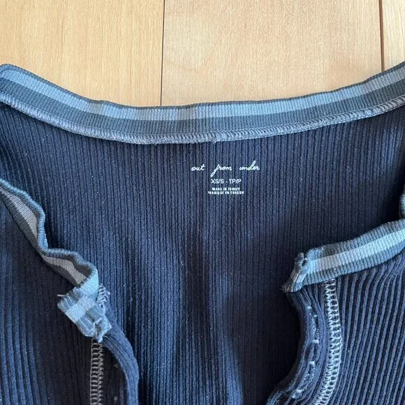 Urban Outfitters black long sleeve top - Picture 2 of 3